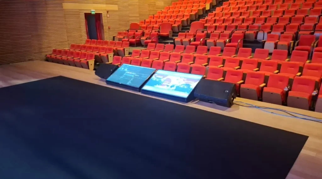 Evento Share RH - Teatro Oficina do Estudante - Som, painel de LED, estrutura e luz